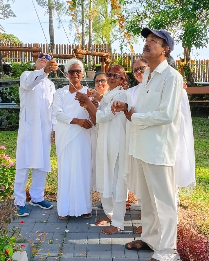 Flag Hosting and Shivratri Ceremonies in the Flacq region